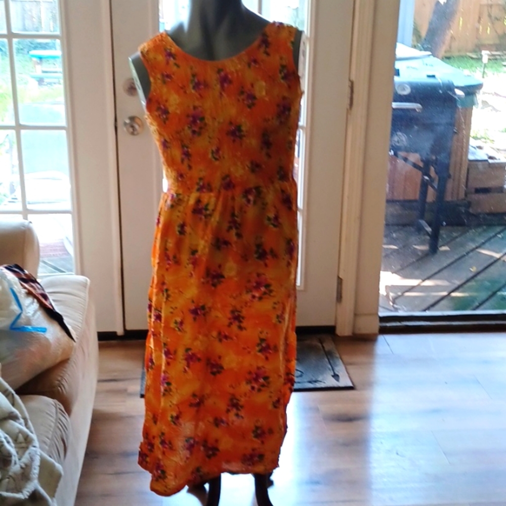 SUMMER DRESS